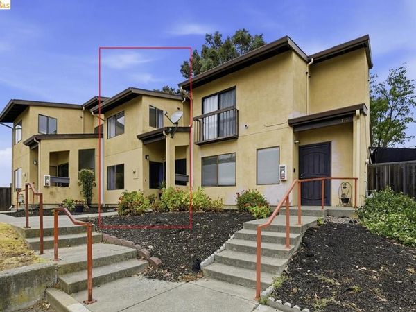 9729 Elmview DR, Oakland, CA 94603