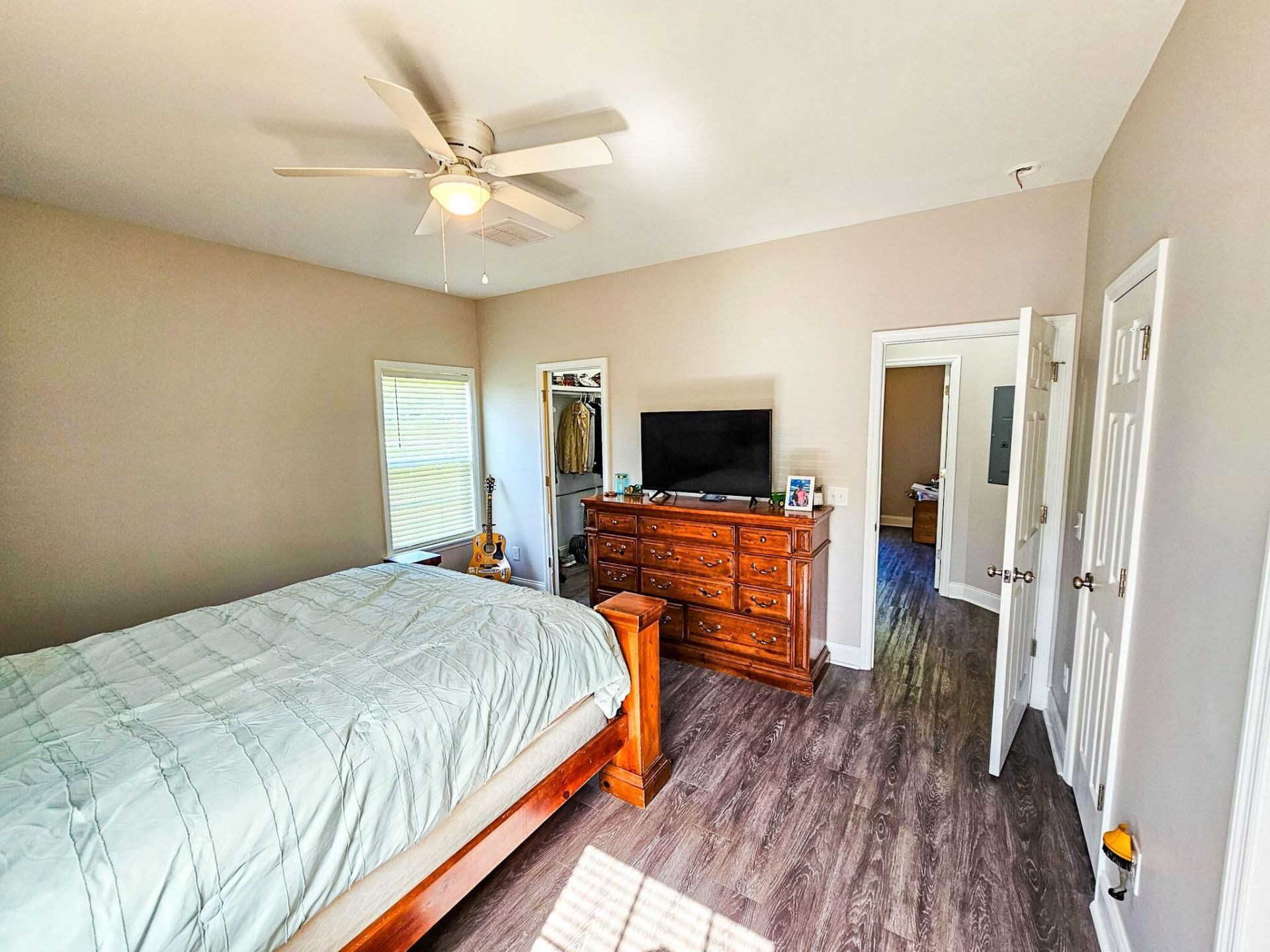 303 David Street Photo 22