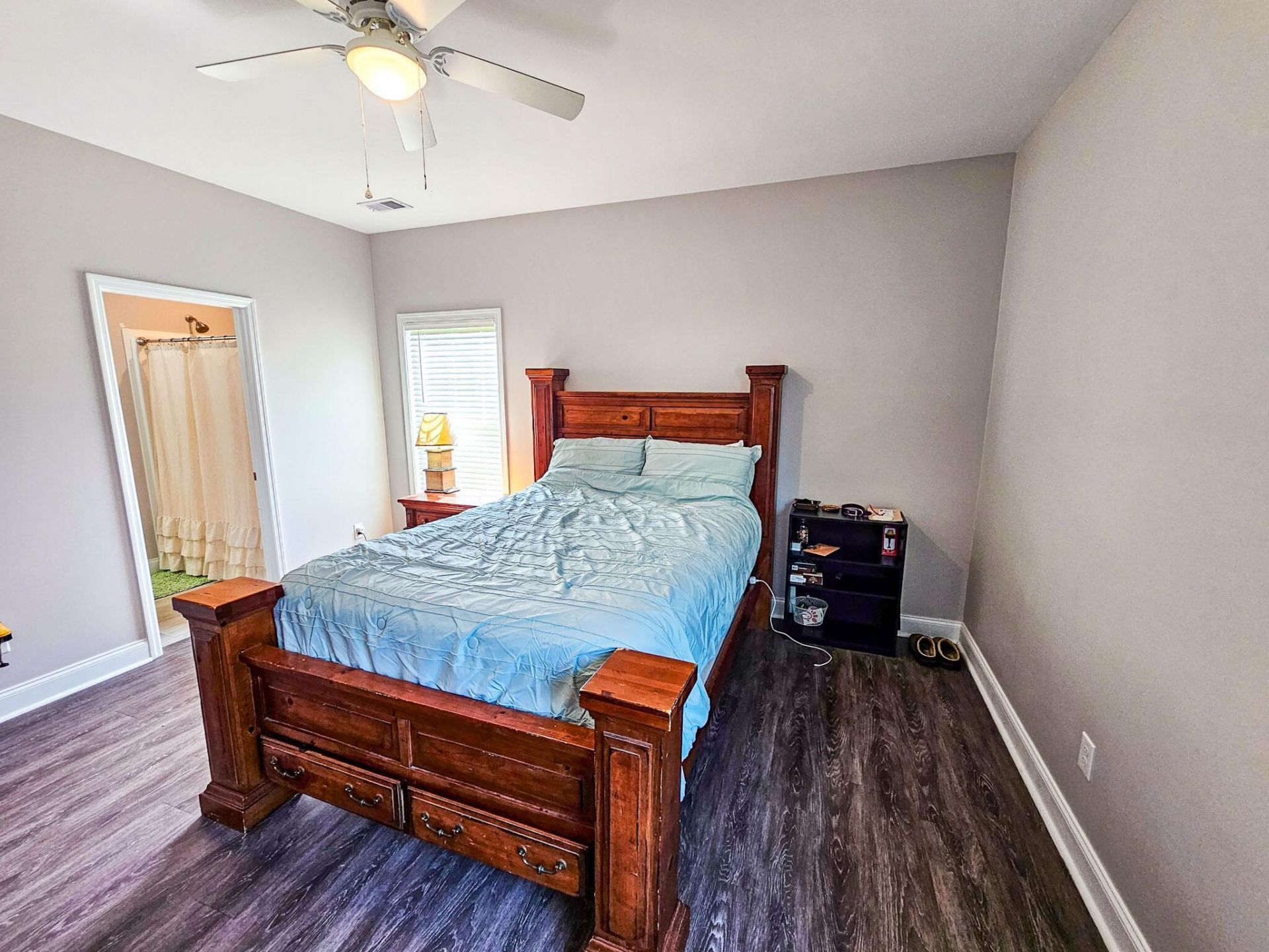 303 David Street Photo 23