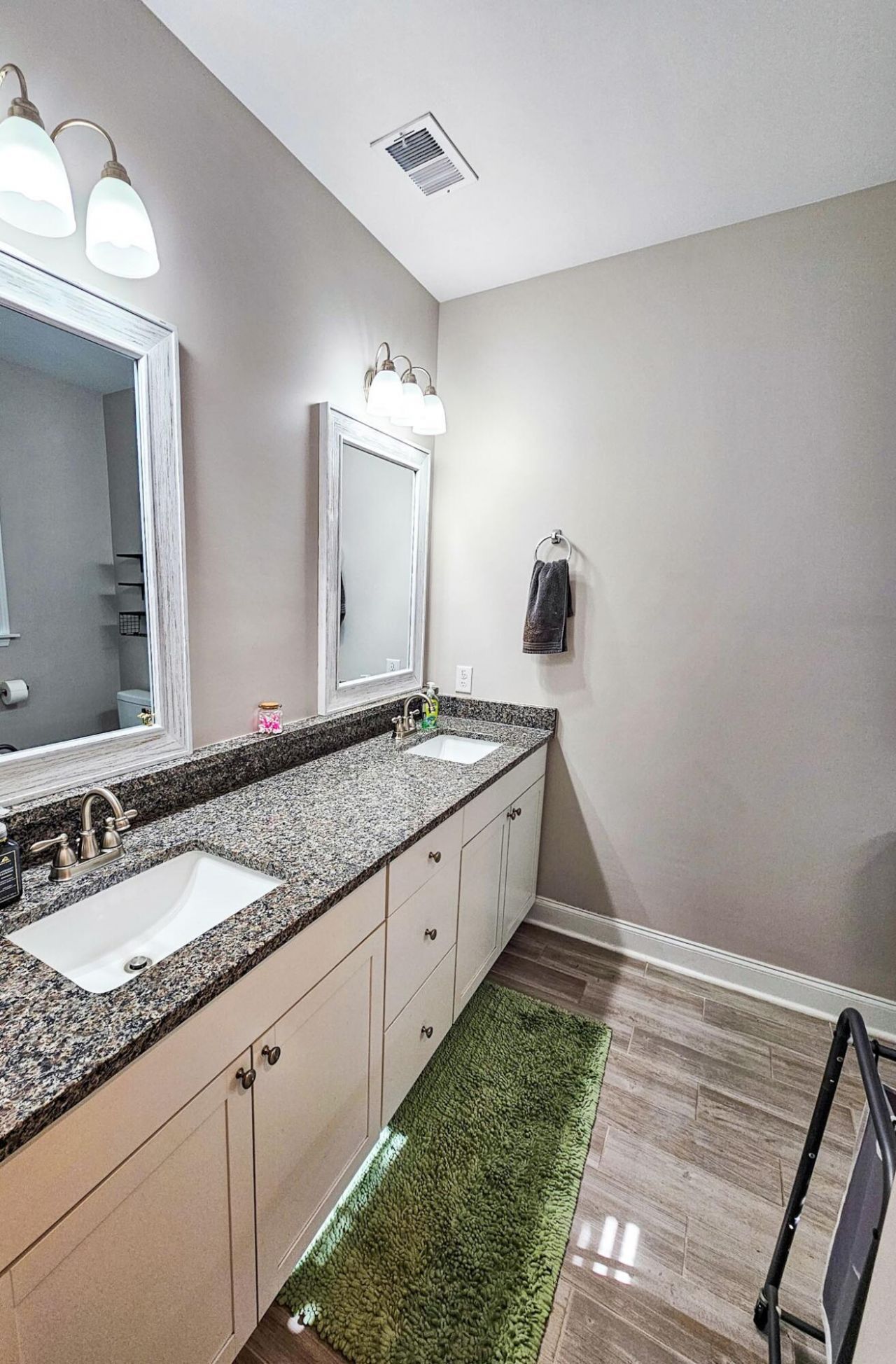 303 David Street Photo 25