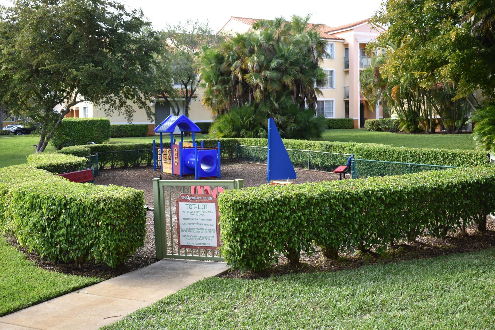 160 Yacht Club Way, Unit 210, Hypoluxo, FL 33462 Photo