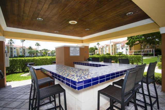 160 Yacht Club Way, Unit 210, Hypoluxo, FL 33462 Photo