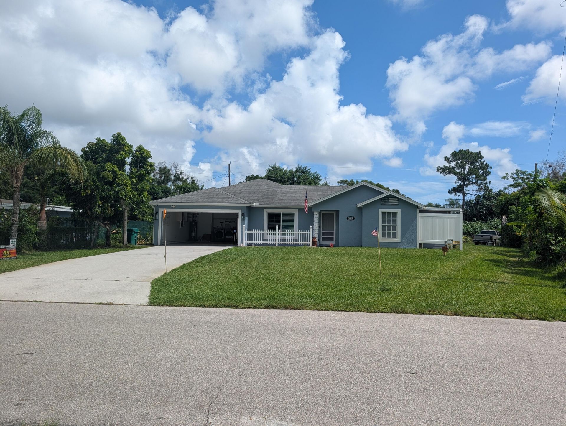 625 Coconut Avenue N, Port Saint Lucie, FL 34952 Main Photo