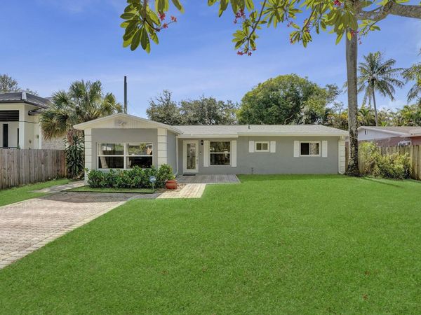 300 SW 19TH Avenue, Fort Lauderdale, FL 33312