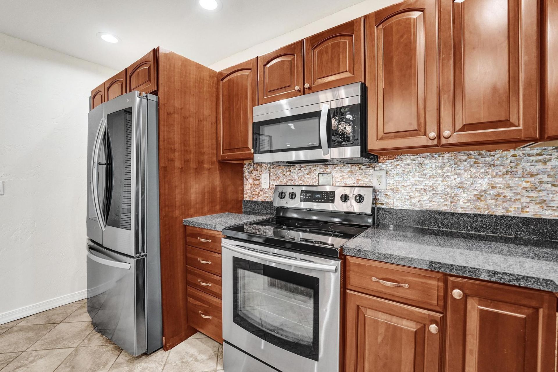 300 SW 19th Avenue, Fort Lauderdale, FL 33312 Photo