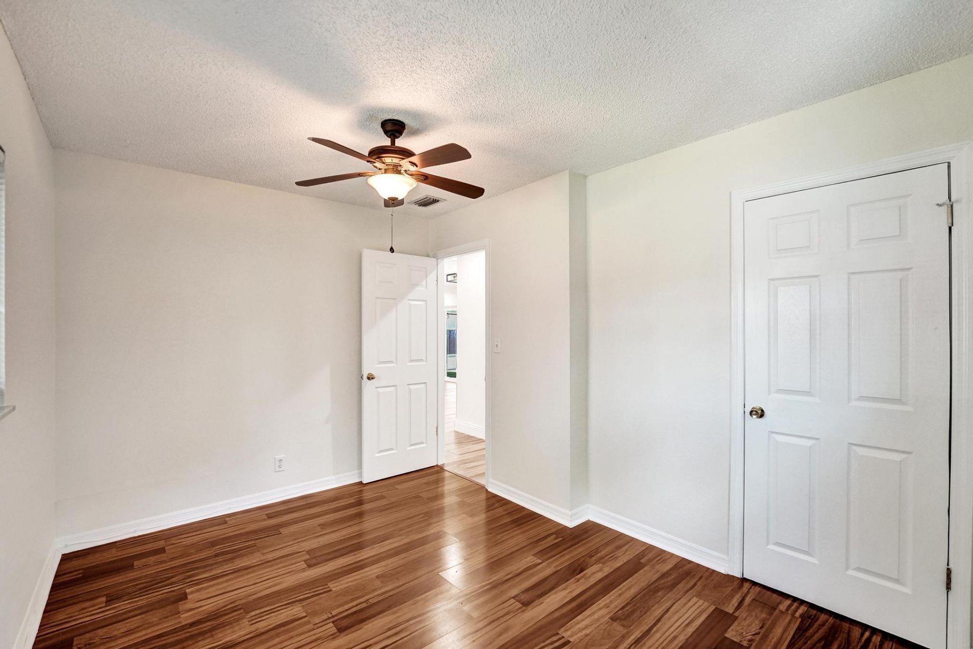300 SW 19th Avenue, Fort Lauderdale, FL 33312 Photo