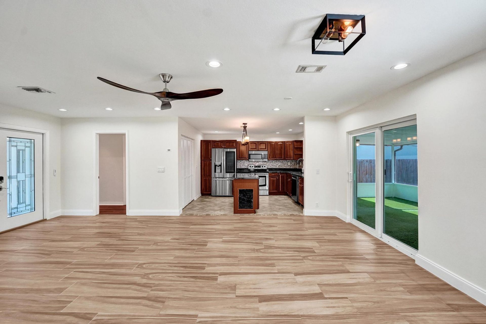 300 SW 19th Avenue, Fort Lauderdale, FL 33312 Photo