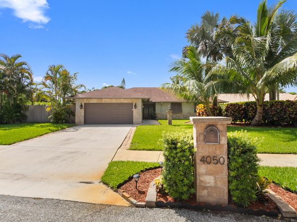 4050 NW 7th Lane, Delray Beach, FL 33445