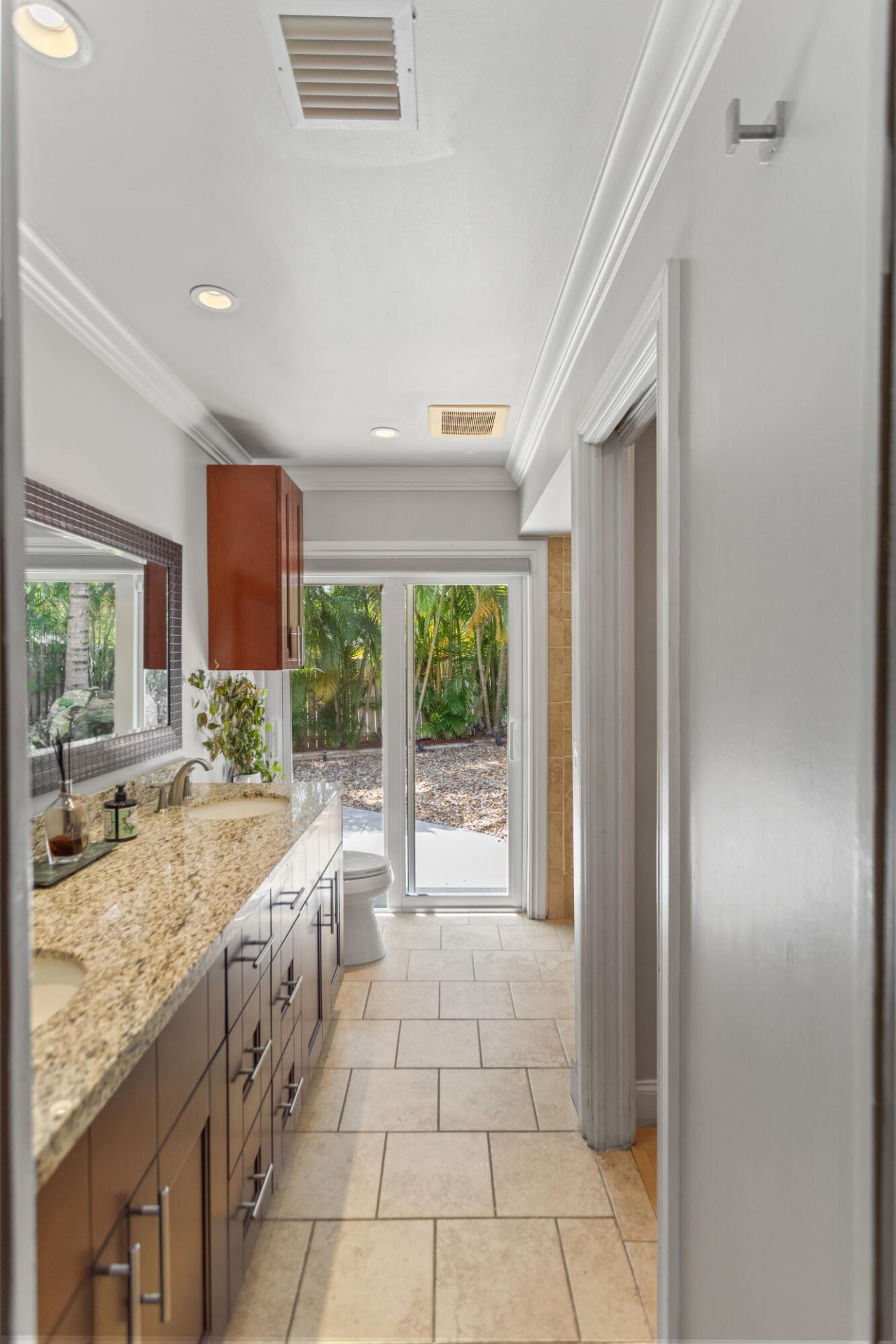 4050 NW 7th Lane, Delray Beach, FL 33445 Photo