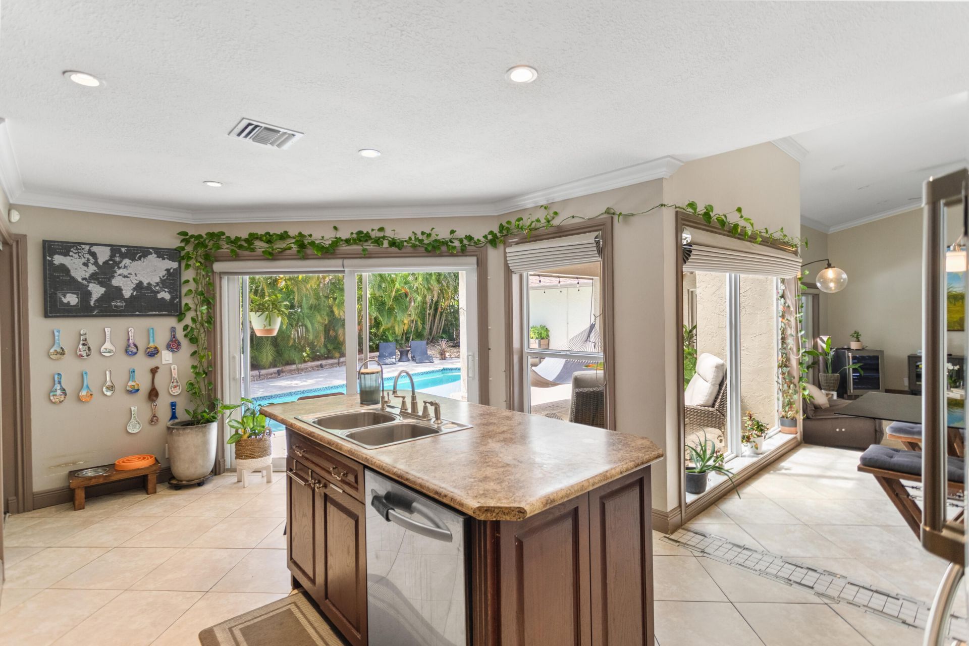4050 NW 7th Lane, Delray Beach, FL 33445 Photo