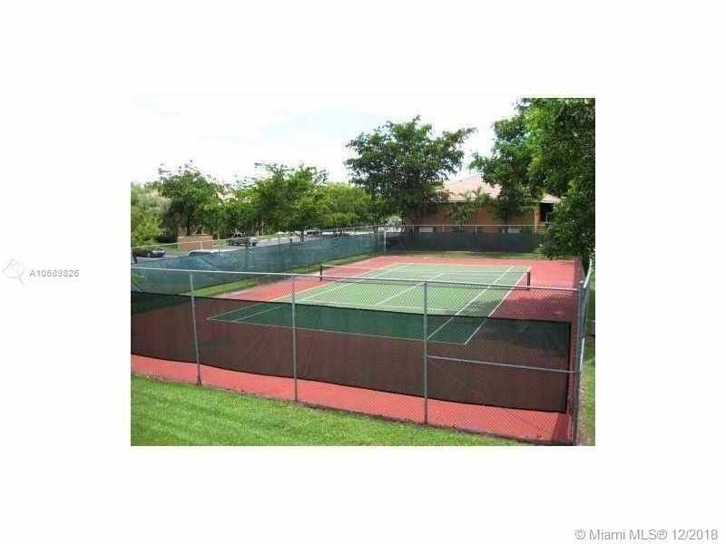 729 NW 103rd Terrace, Unit 201, Pembroke Pines, FL 33026 Photo