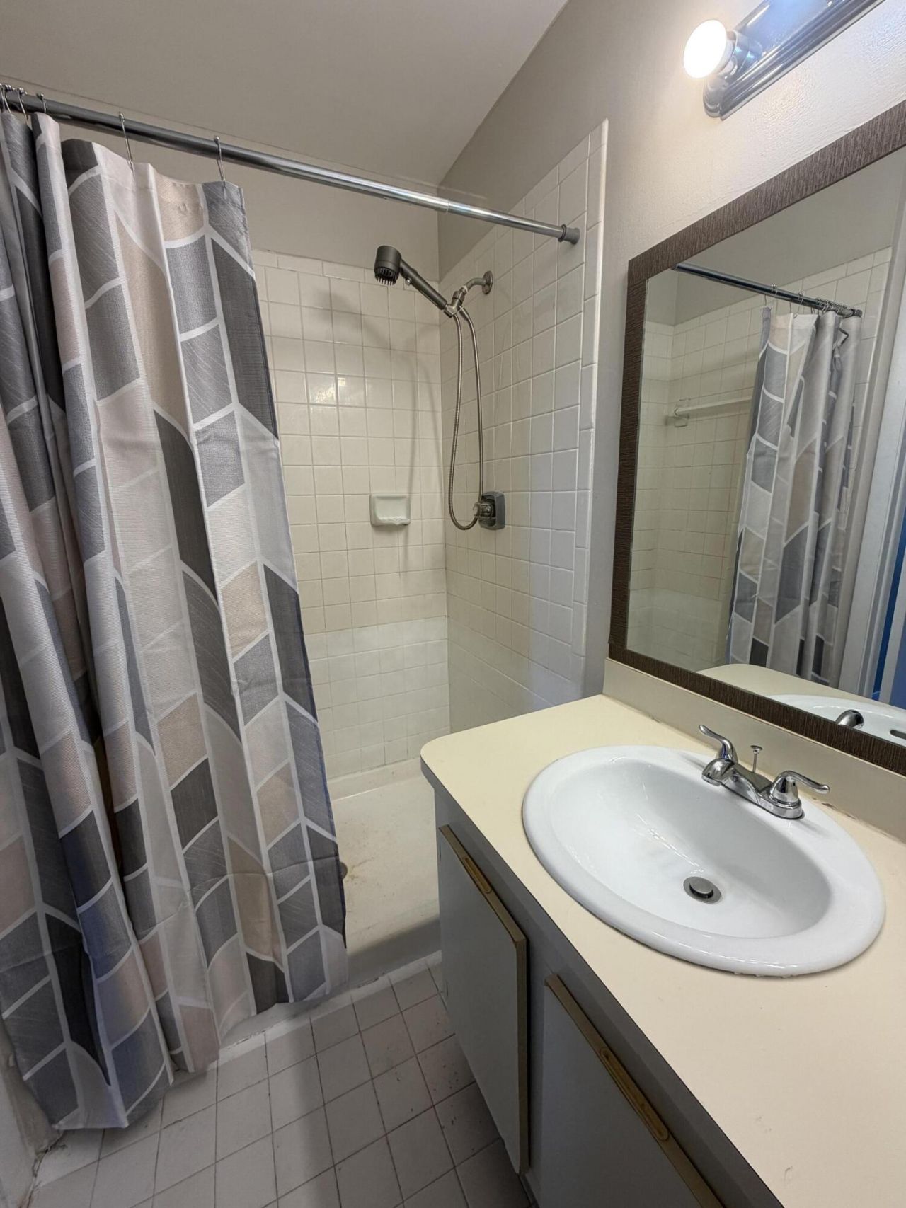 729 NW 103rd Terrace, Unit 201, Pembroke Pines, FL 33026 Photo