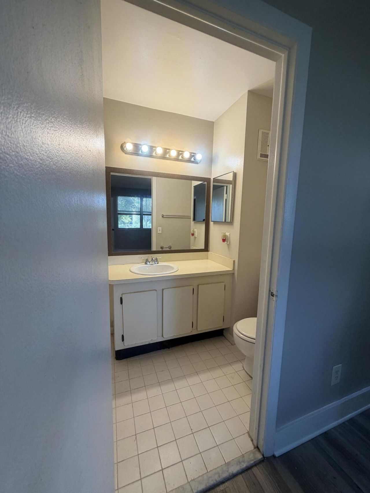 729 NW 103rd Terrace, Unit 201, Pembroke Pines, FL 33026 Photo