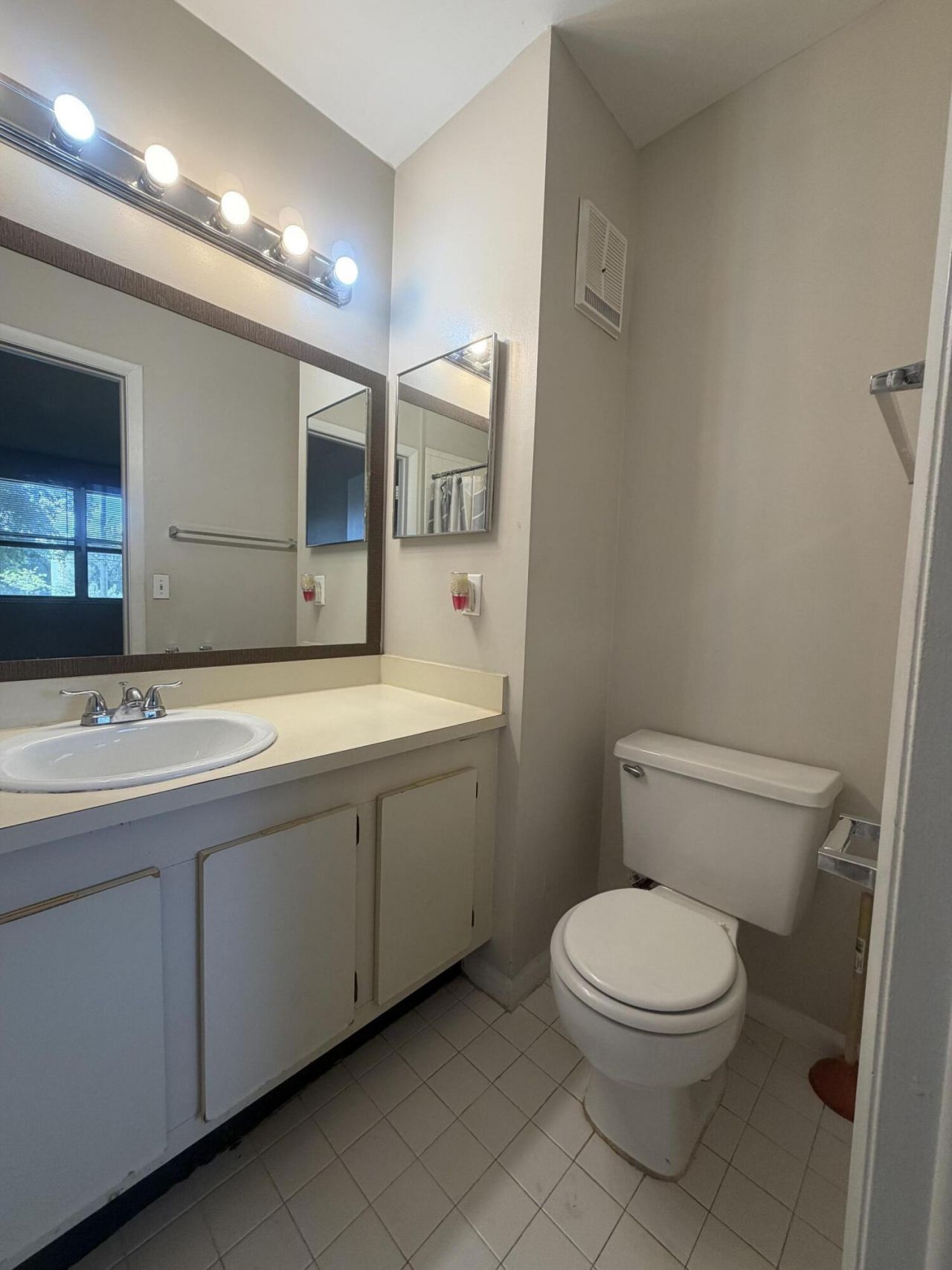 729 NW 103rd Terrace, Unit 201, Pembroke Pines, FL 33026 Photo