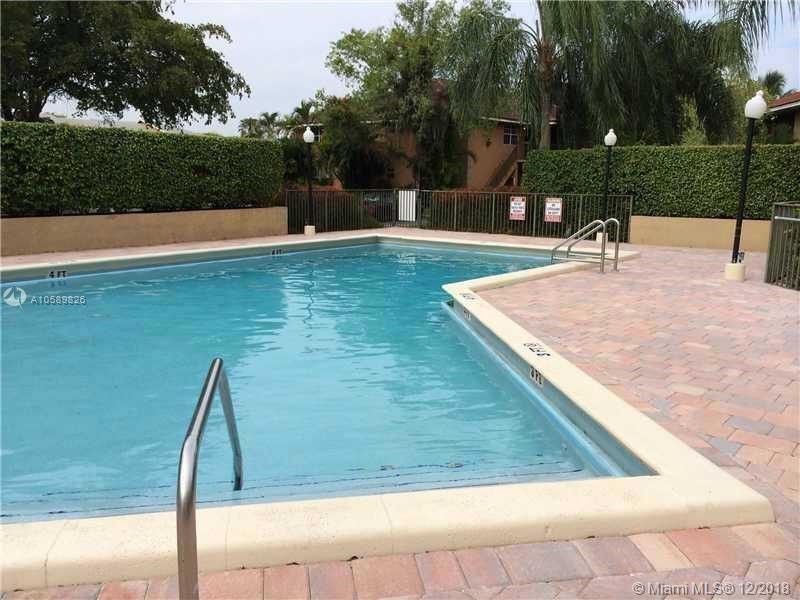 729 NW 103rd Terrace, Unit 201, Pembroke Pines, FL 33026 Photo