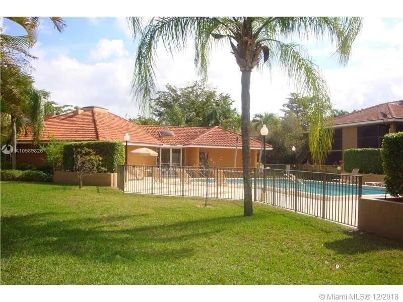 729 NW 103rd Terrace, Unit 201, Pembroke Pines, FL 33026 Photo