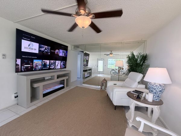 52 MANSFIELD B, Unit B, Boca Raton, FL 33434