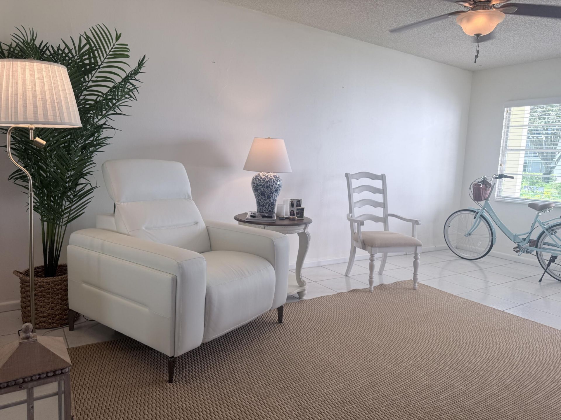 52 Mansfield B, Unit B, Boca Raton, FL 33434 Photo