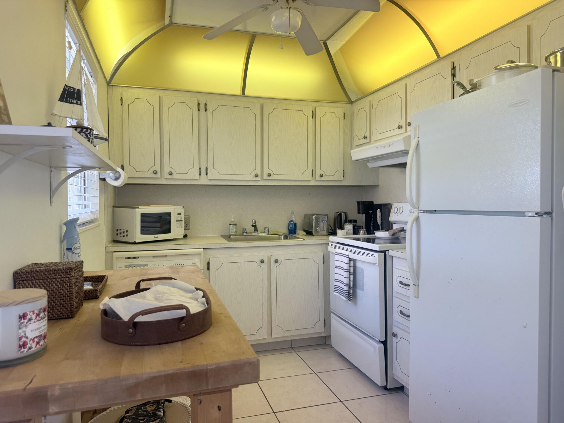 52 Mansfield B, Unit B, Boca Raton, FL 33434 Photo