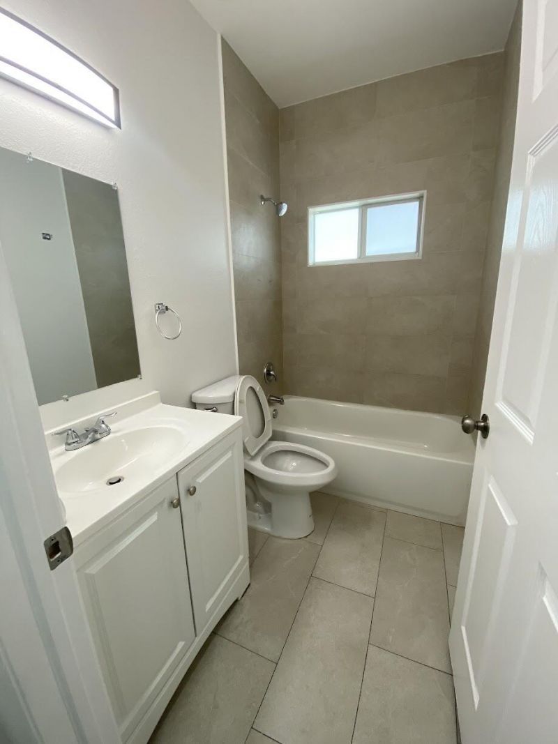 2594 NW 20th Street, Unit B, Fort Lauderdale, FL 33311 Photo