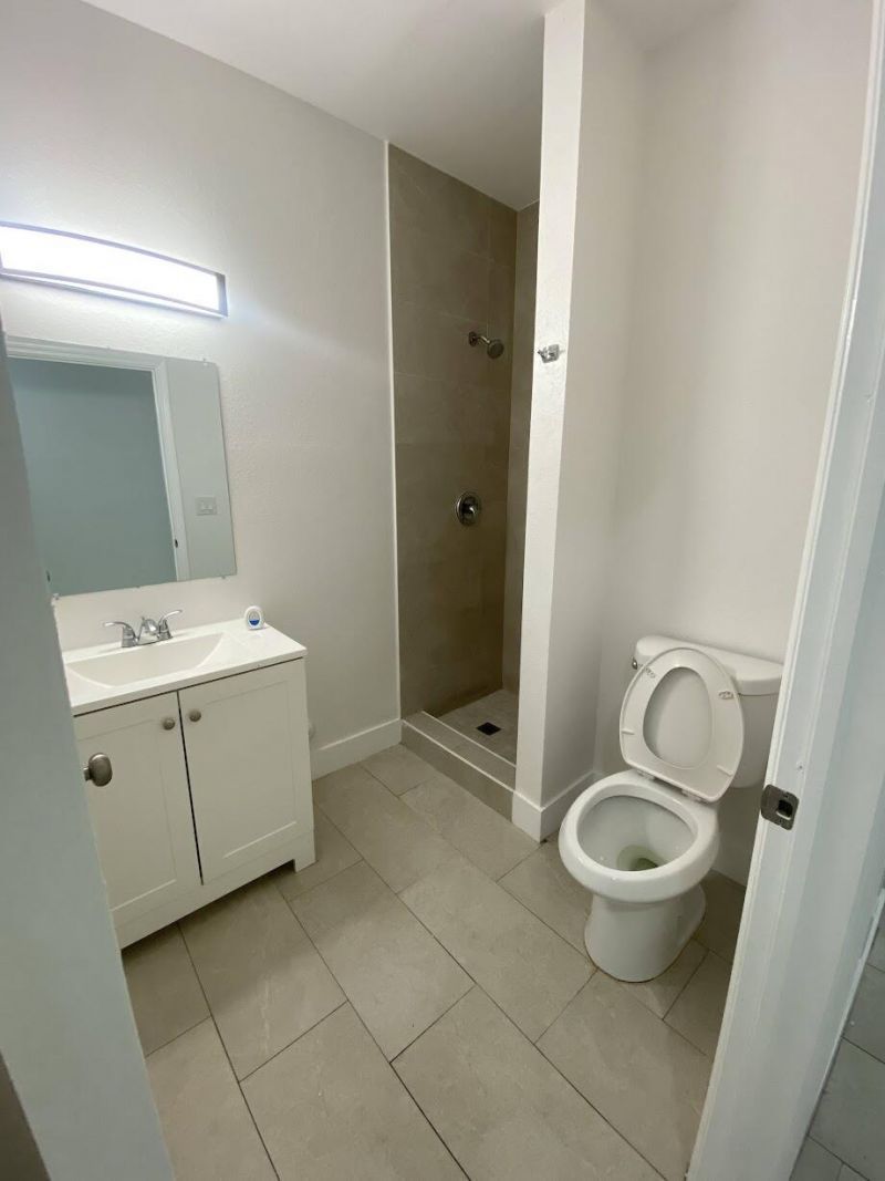 2594 NW 20th Street, Unit B, Fort Lauderdale, FL 33311 Photo