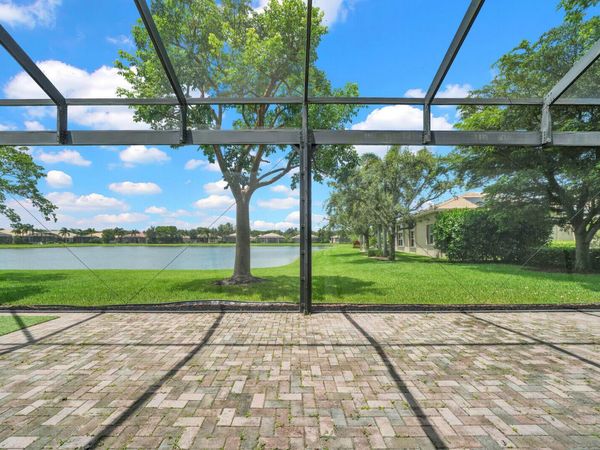 10469 Whitewind Circle, Boynton Beach, FL 33473