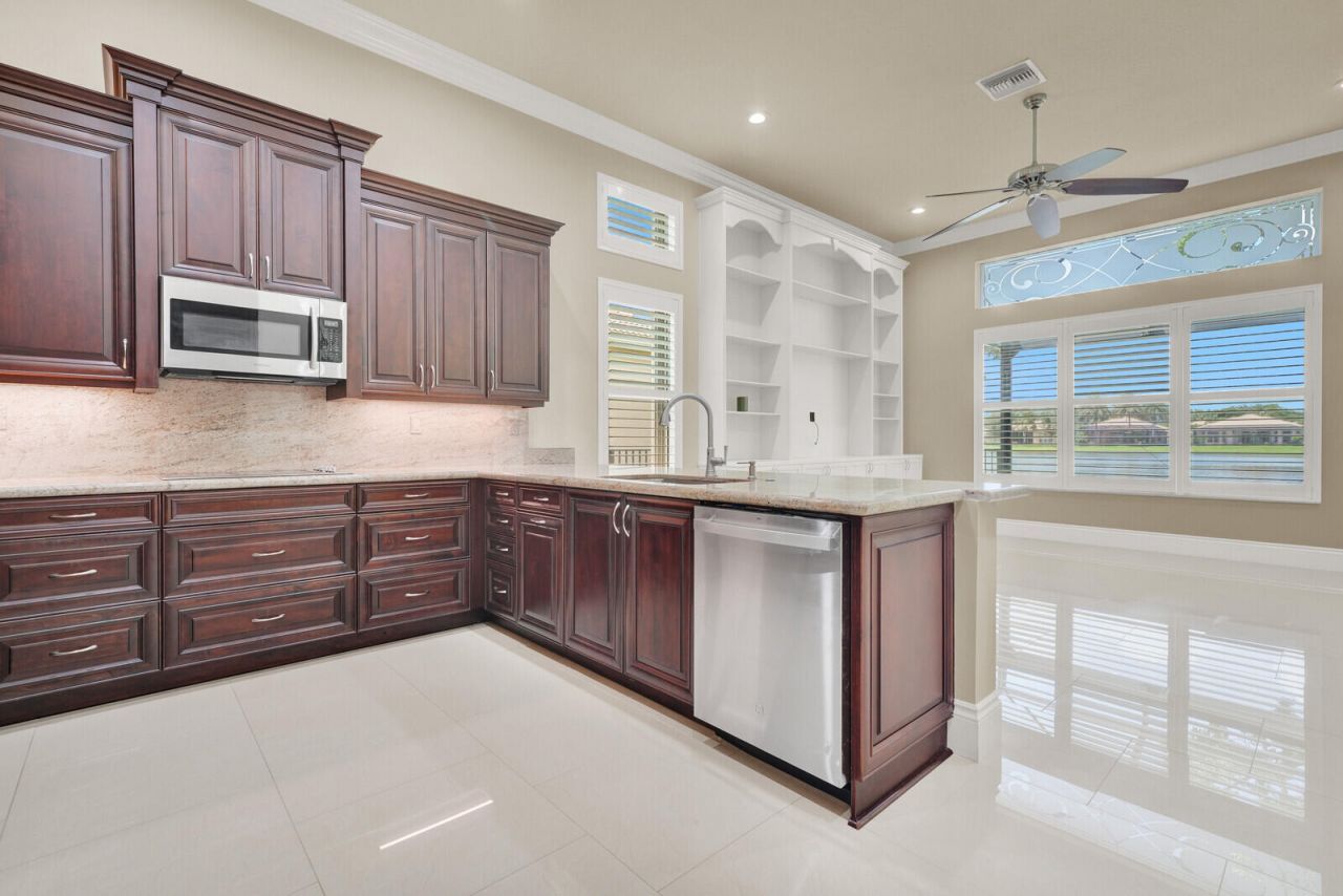 10469 Whitewind Circle, Boynton Beach, FL 33473 Photo