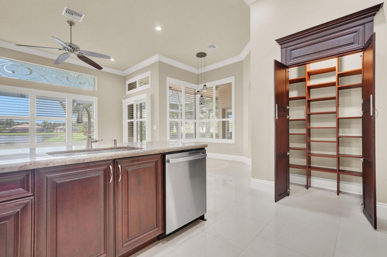10469 Whitewind Circle, Boynton Beach, FL 33473 Photo