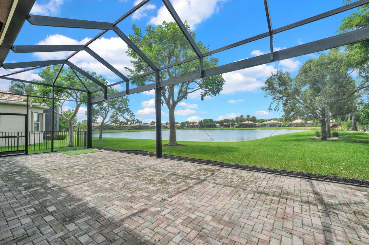 10469 Whitewind Circle, Boynton Beach, FL 33473 Photo