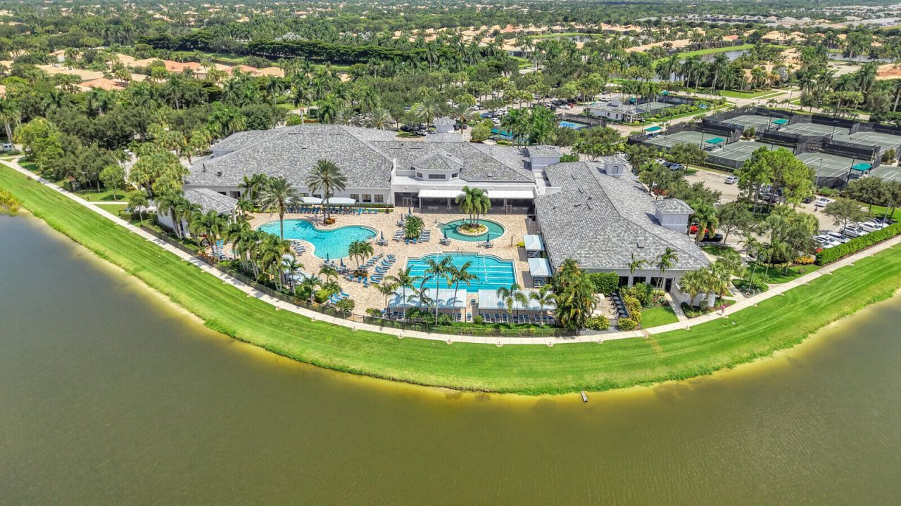 10469 Whitewind Circle, Boynton Beach, FL 33473 Photo