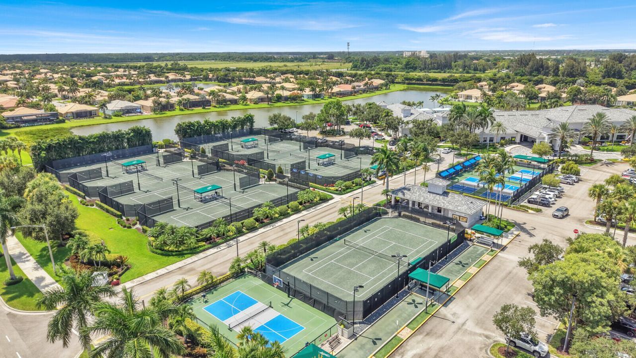 10469 Whitewind Circle, Boynton Beach, FL 33473 Photo
