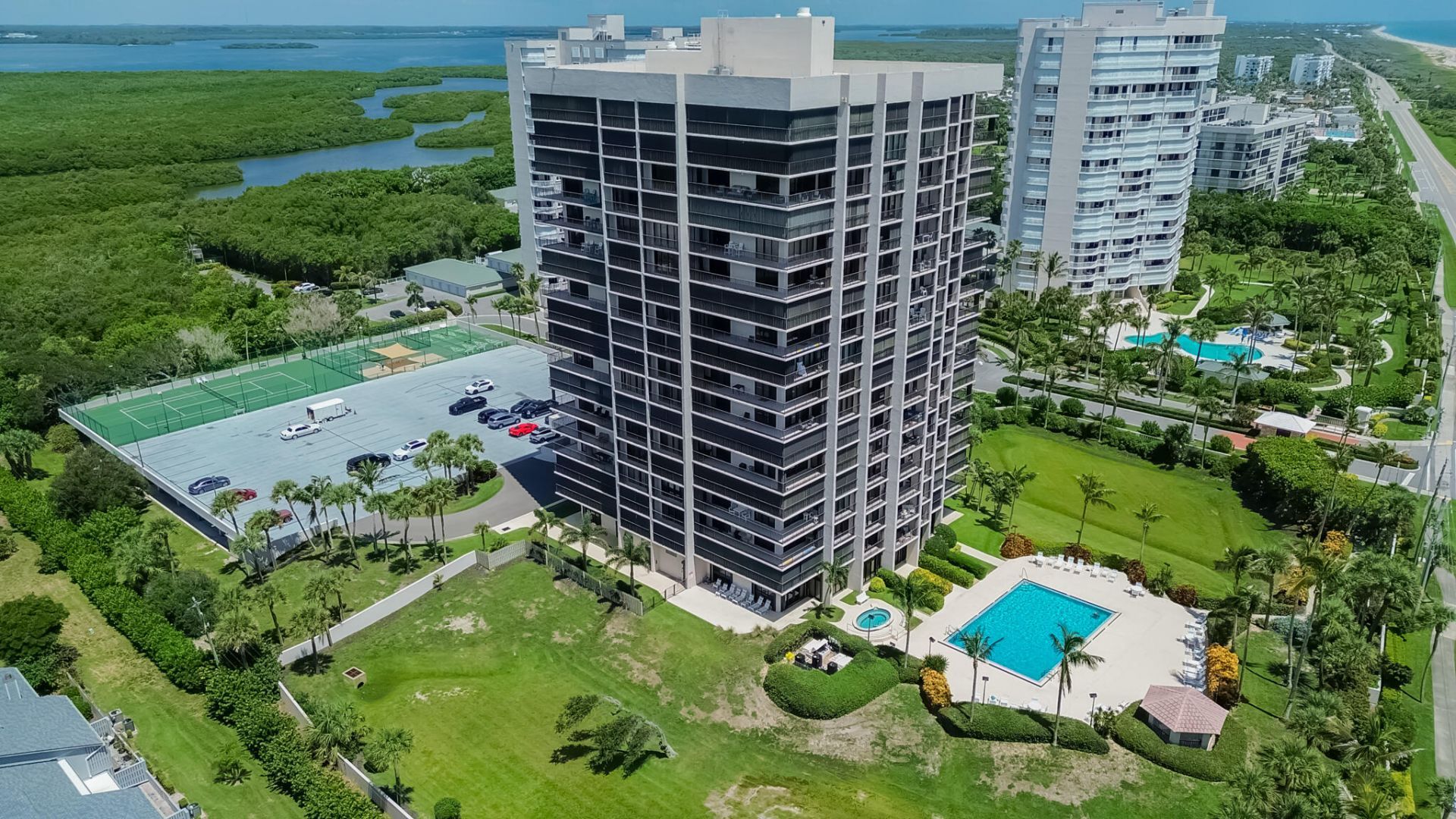 5047 N Hwy A1a, Unit #705, Hutchinson Island, FL 34949 Photo