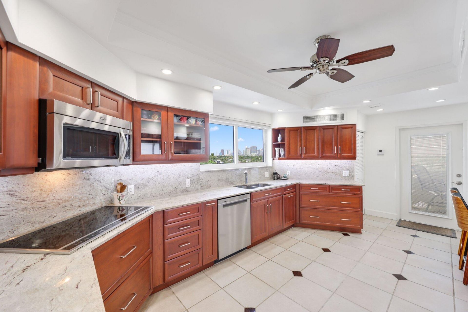 333 Sunset Drive, Unit 501, Fort Lauderdale, FL 33301 Photo