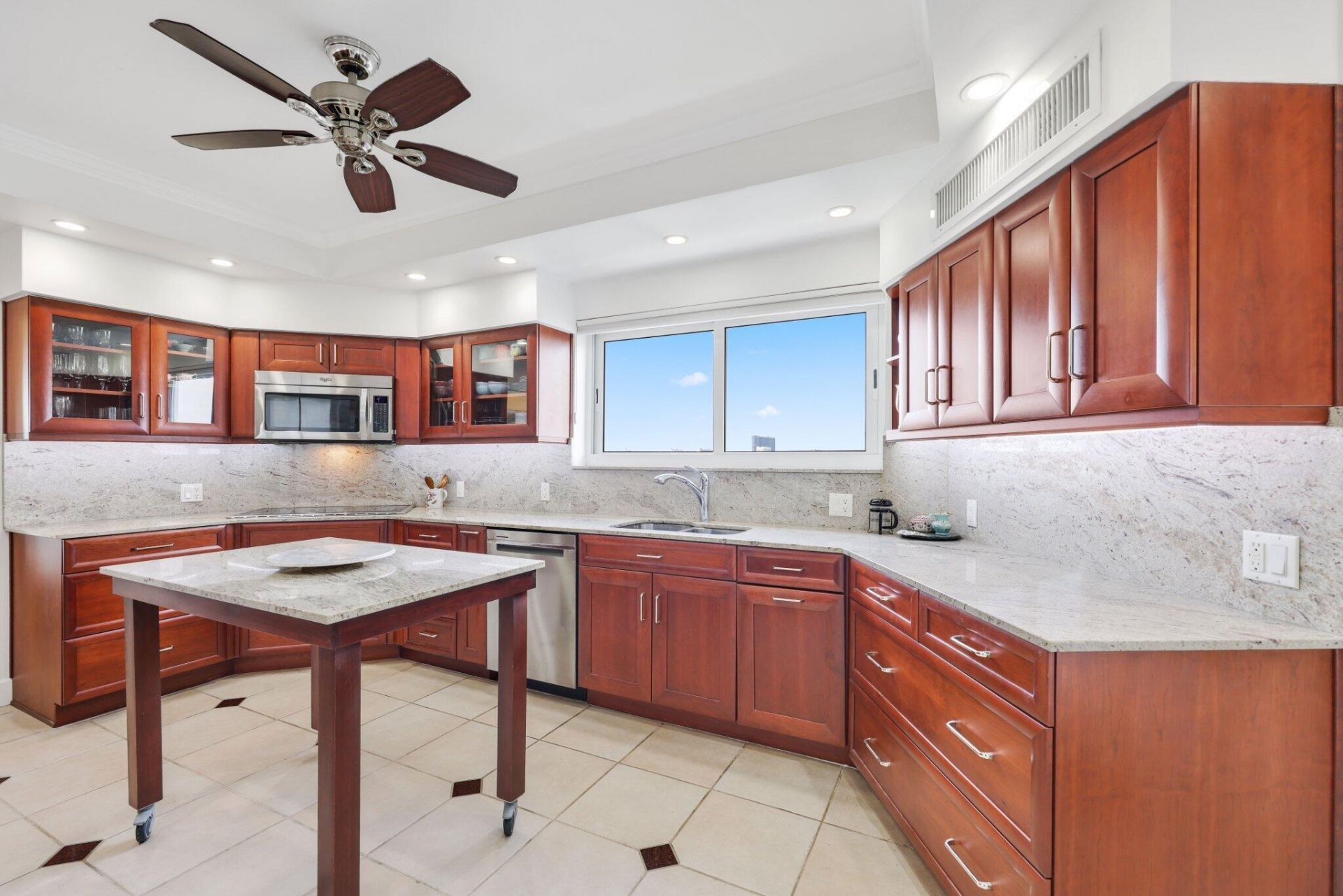 333 Sunset Drive, Unit 501, Fort Lauderdale, FL 33301 Photo