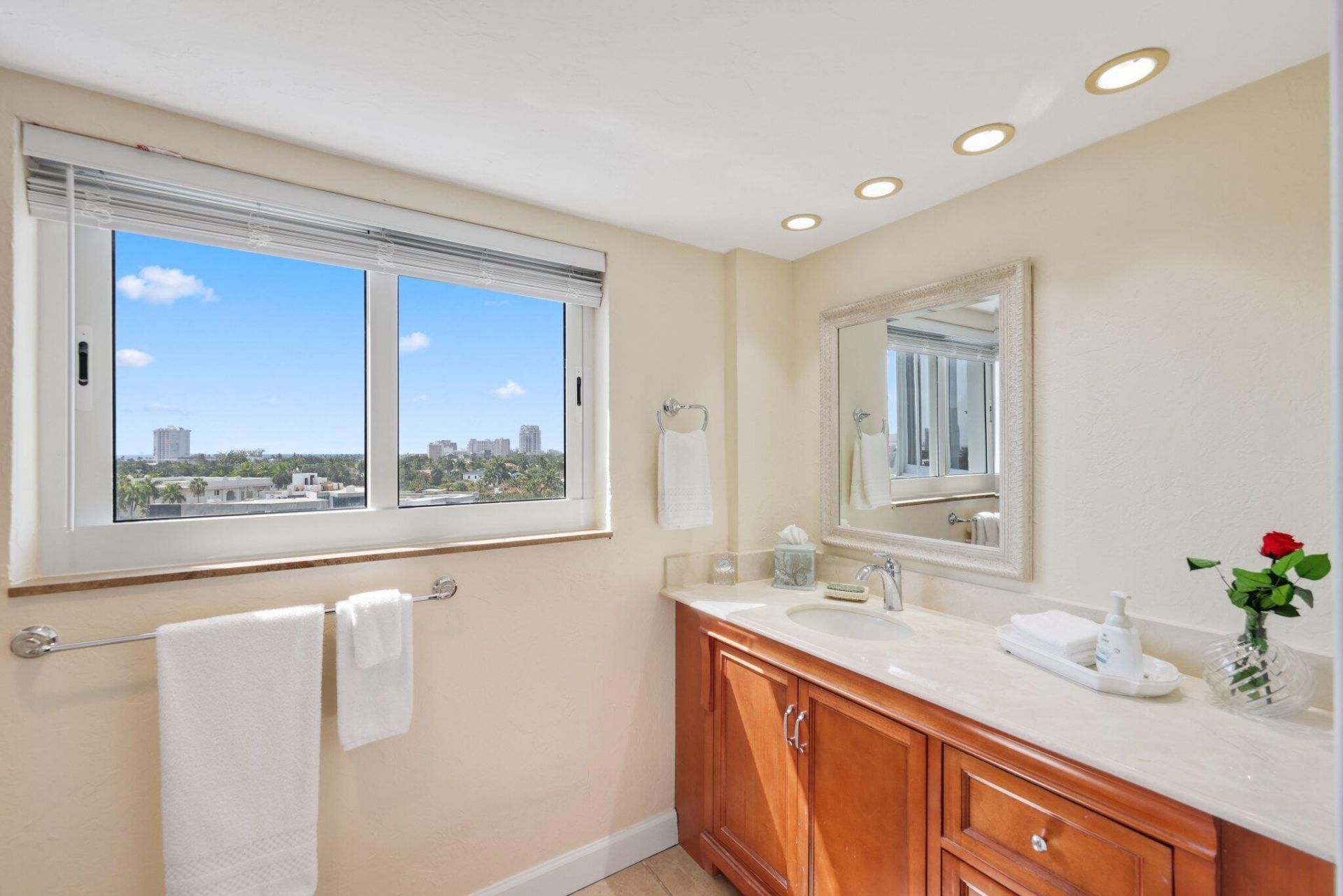 333 Sunset Drive, Unit 501, Fort Lauderdale, FL 33301 Photo