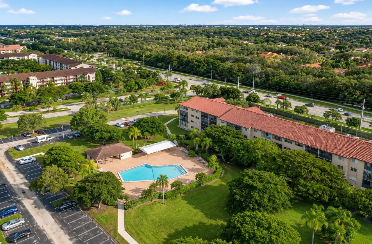 13105 SW 16th Court, Unit 310L, Pembroke Pines, FL 33027 Photo