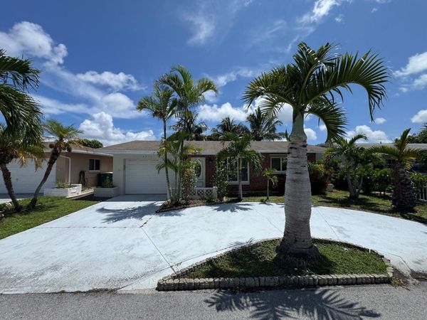 4717 NW 49TH Place, Tamarac, FL 33319
