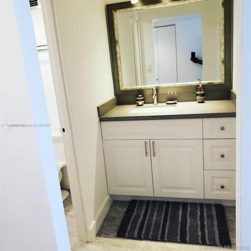 100 Lincoln Road, Unit 707, Miami Beach, FL 33139 Photo
