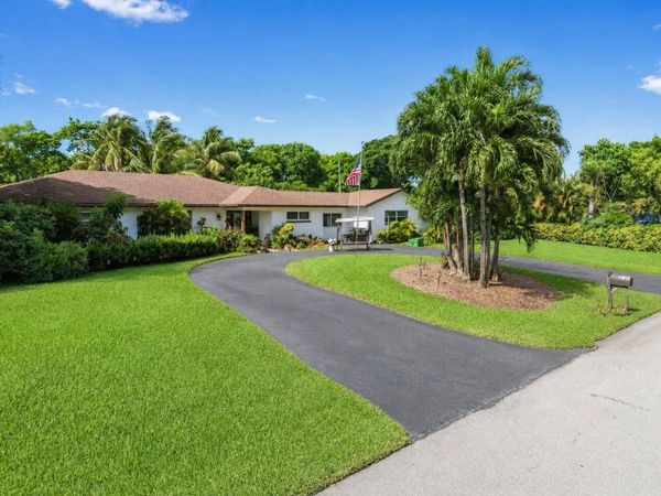 4580 Glenwood Drive, Coconut Creek, FL 33066