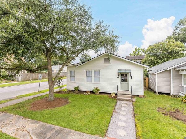 550 Camelia Ave, Baton Rouge, LA 70806