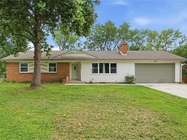 9112 E 58th Terrace, Raytown, MO 64133