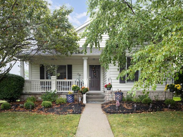 6938 New Albany Road E, New Albany, OH 43054