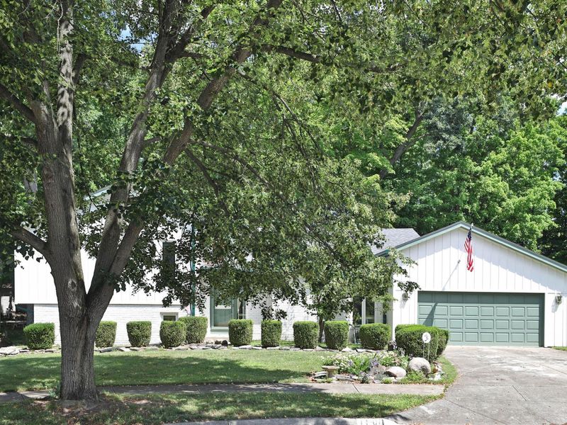 1108 Forest View Court, Westerville, OH 43081 Photo 2