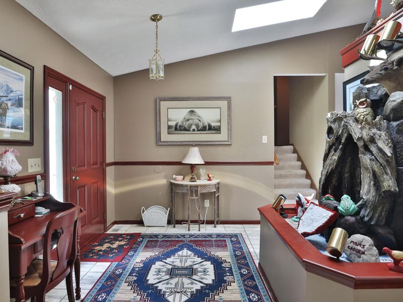 1108 Forest View Court, Westerville, OH 43081 Photo 5