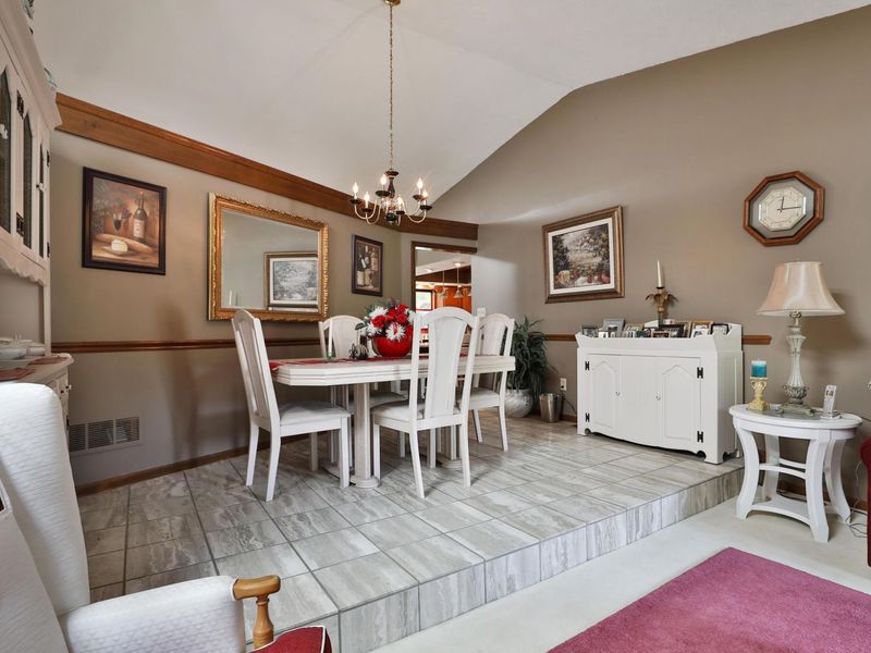 1108 Forest View Court, Westerville, OH 43081 Photo 8