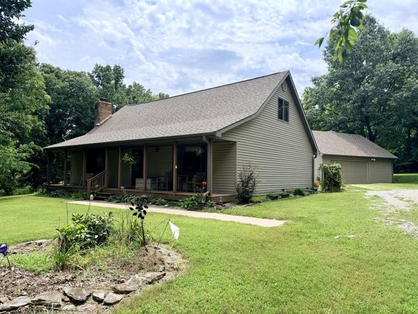 34 E Dade 86, Greenfield, MO 65661