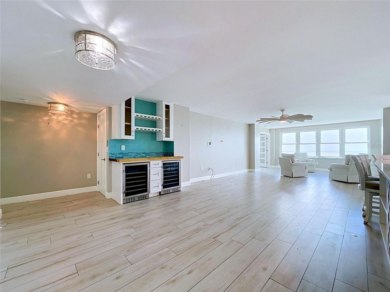 5200 Brittany Drive S, Unit 1502, Saint Petersburg, FL 33715 Photo