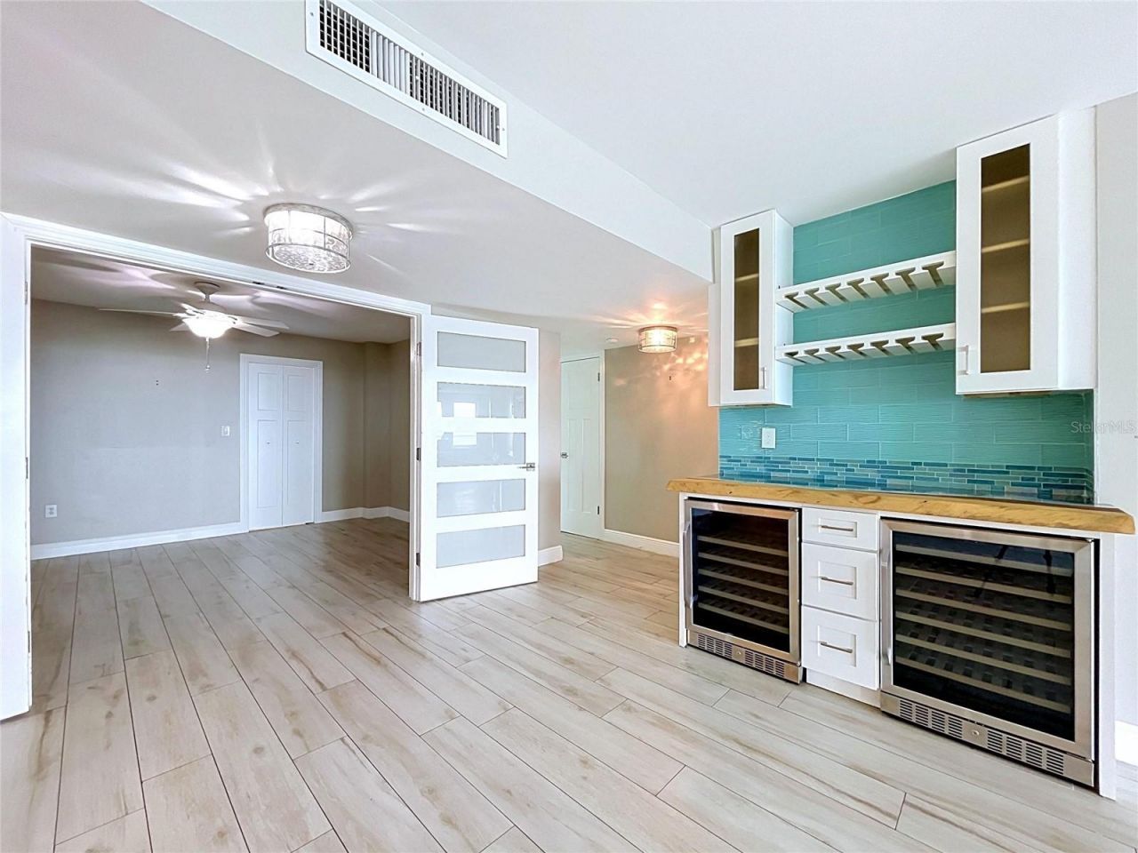 5200 Brittany Drive S, Unit 1502, Saint Petersburg, FL 33715 Photo