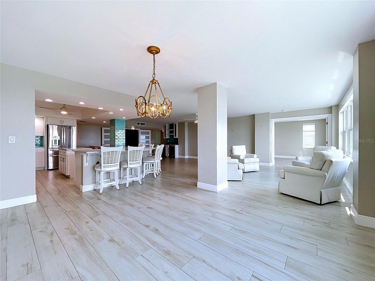 5200 Brittany Drive S, Unit 1502, Saint Petersburg, FL 33715 Photo