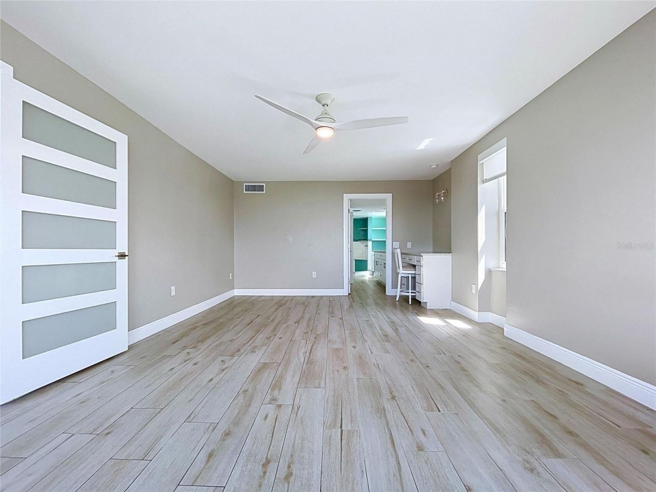 5200 Brittany Drive S, Unit 1502, Saint Petersburg, FL 33715 Photo